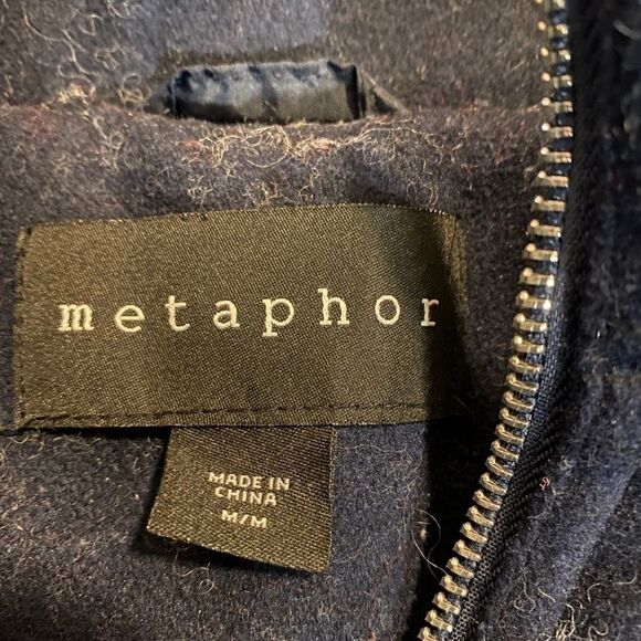 metaphor, navy blue winter jacket, medium - Picture 4 of 9